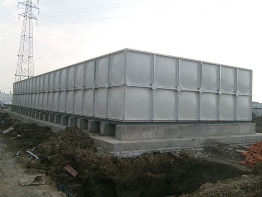 Tanque de FRP/GRP personalizado Tanque de armazenamento de água modular seccional com menor e sim limpo