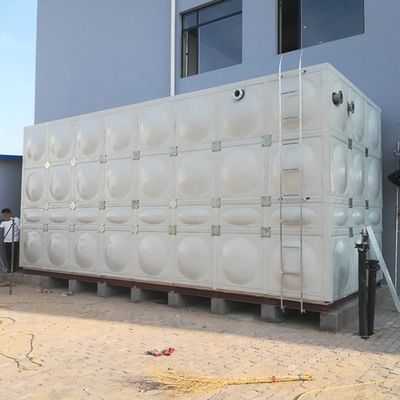 Tanque de água GRP seccional modular moldado 1*1m com ISO horizontal montar 5000L/H